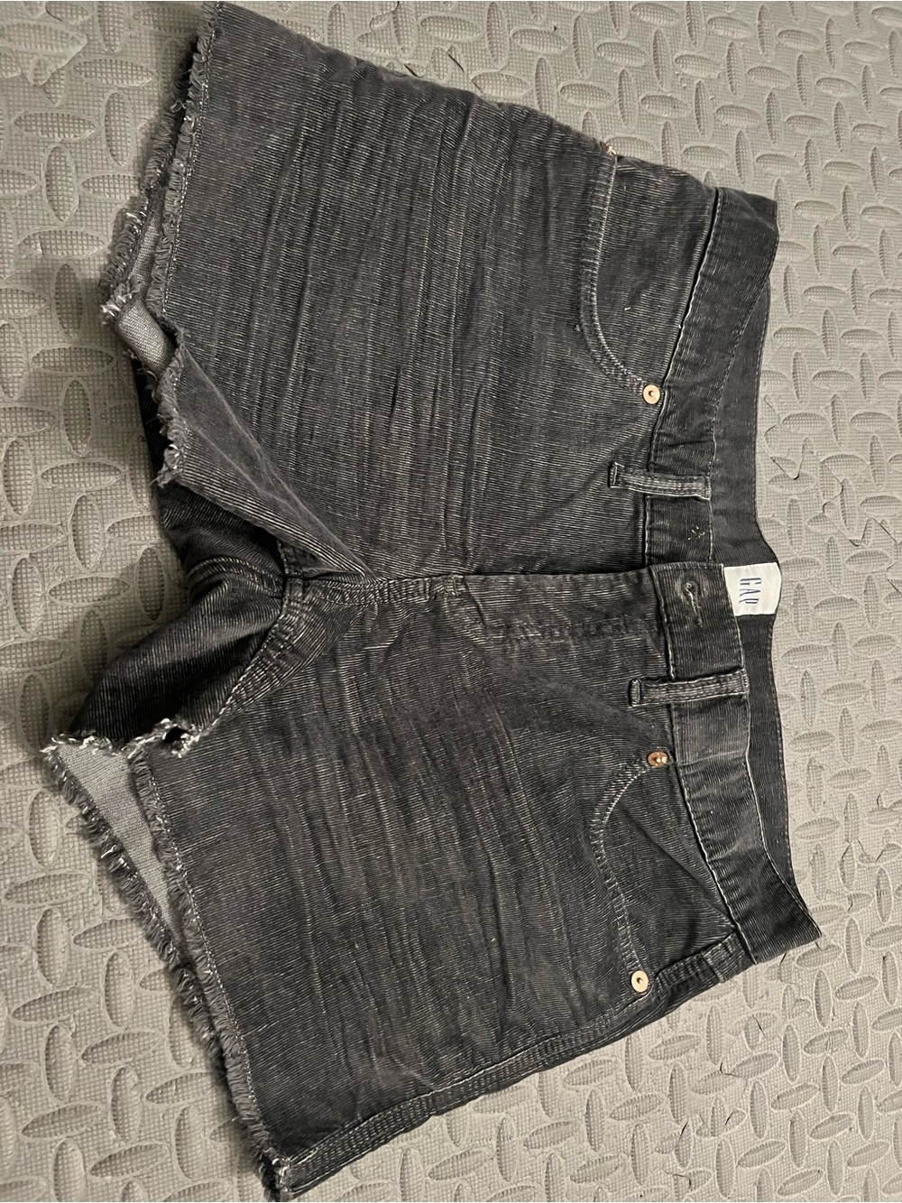 Women’s gap corduroy shorts, size 10 black